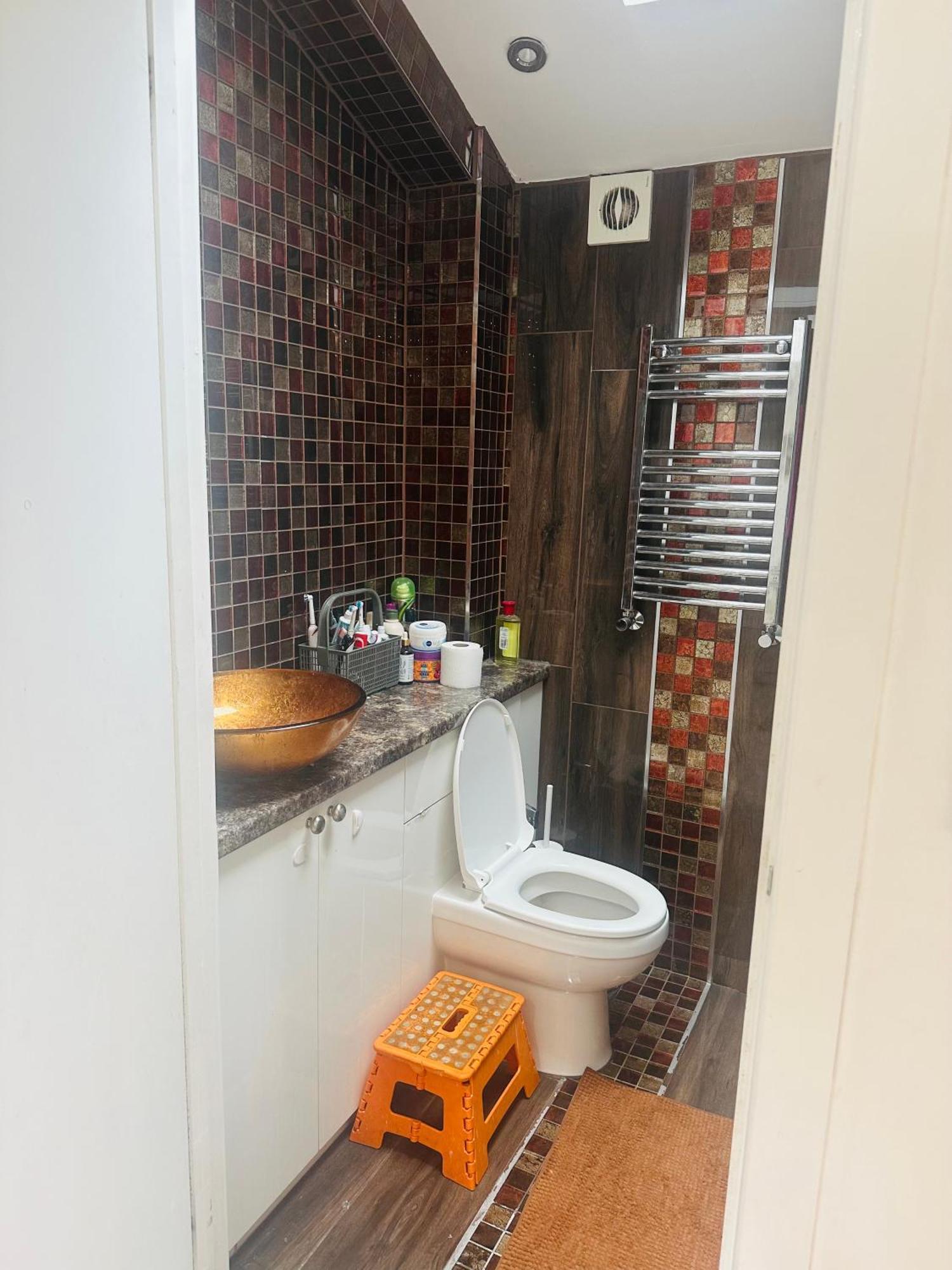 Beautiful Home In London With Easy Access To Central London Саттон Экстерьер фото